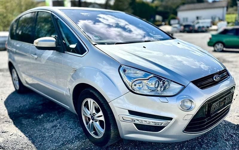 Gebraucht Ford S-MAX Titanium 200 PS (147 kW) 2014 Silber Van / Kleinbus