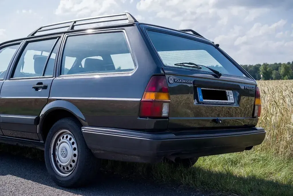 Gebraucht VW Passat 72 PS (52 kW) 1987 Schwarz Kombi
