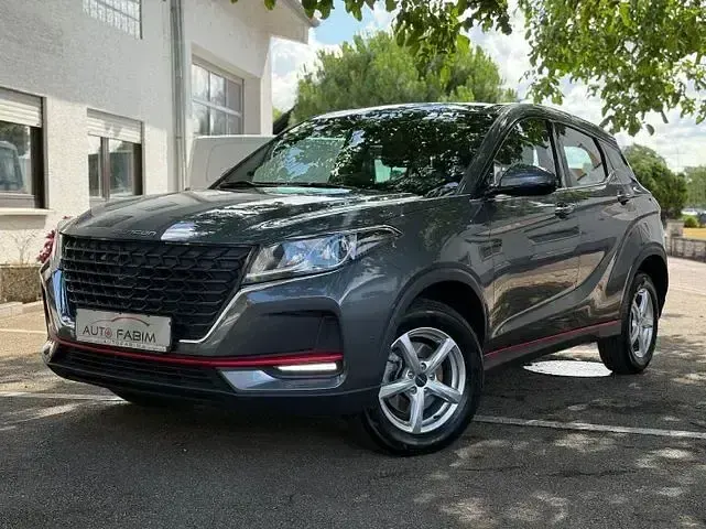 Gebraucht DFSK Fengon 106 PS (77 kW) 2022 Grau SUV