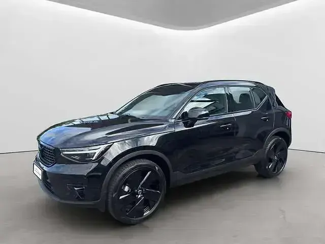 Gebraucht Volvo XC40 Plus 2026 Schwarz SUV