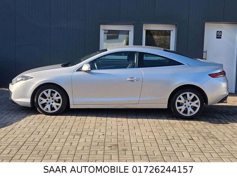 Gebraucht Renault Laguna III Dynamique 150 PS (110 kW) 2010 Coupé