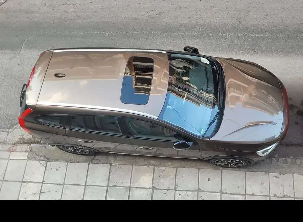 Gebraucht Volvo V60 CC Summum 150 PS (110 kW) 2017 Braun Kombi