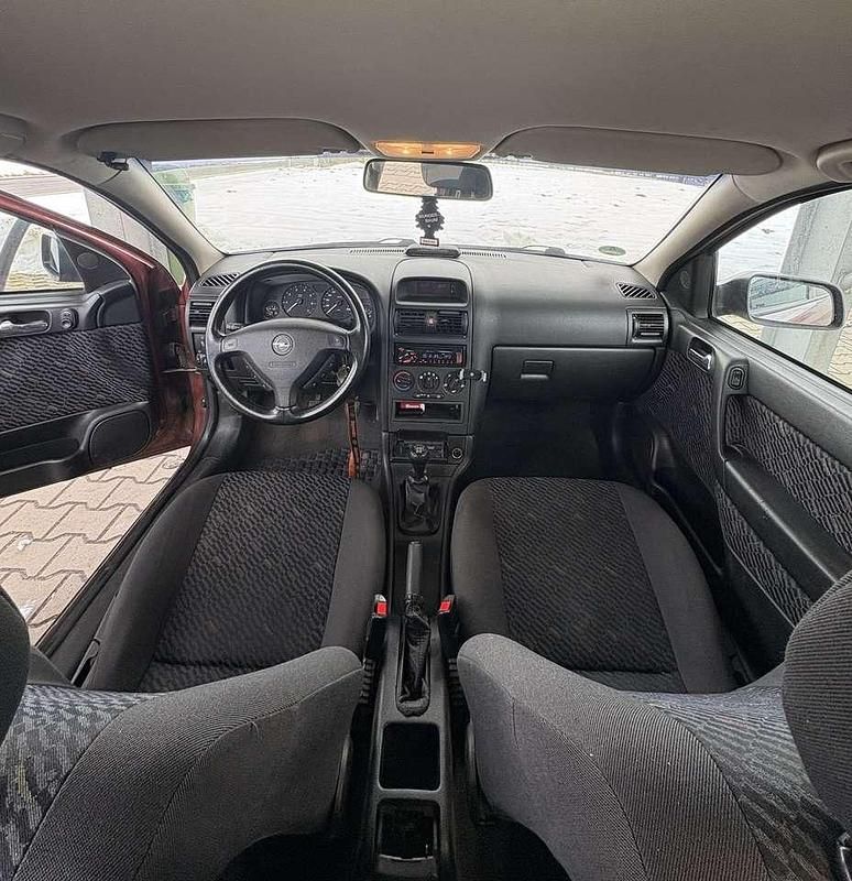 Gebraucht Opel Astra 84 PS (61 kW) 2001 Braun Limousine