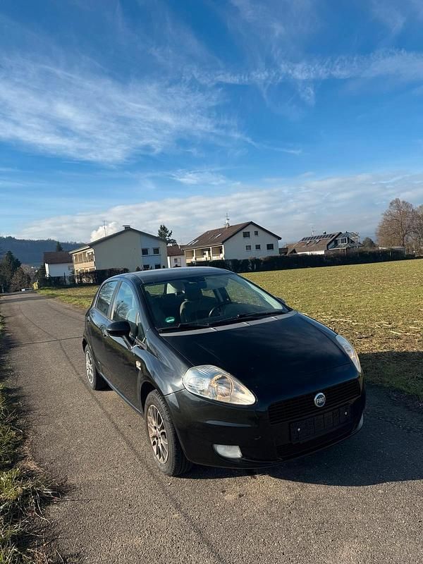 Schwarz Gebraucht 2006 Fiat Punto Kleinwagen | 2.000 € (Etwas zu teuer) - Bild 1/4