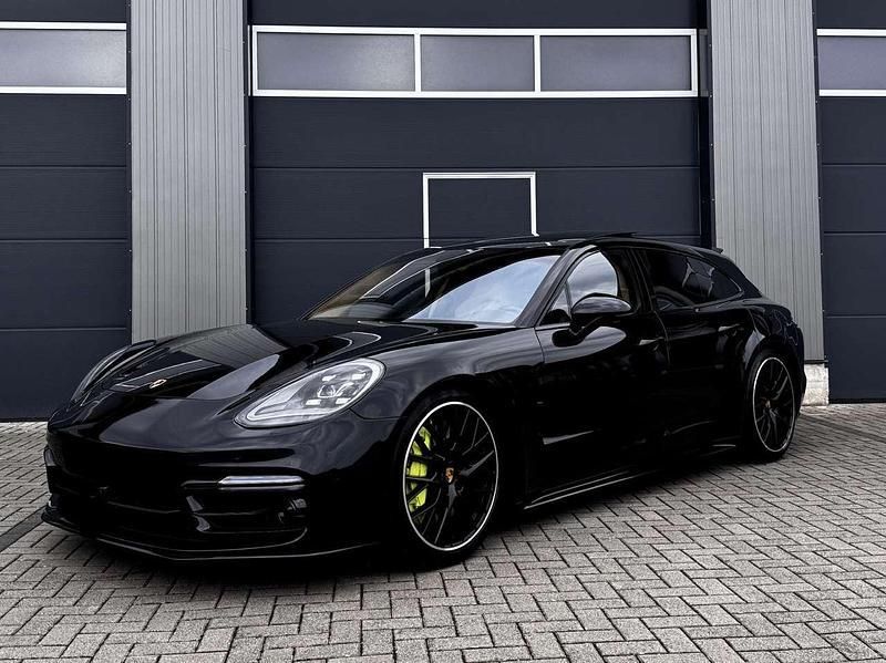 Schwarz Gebraucht 2018 Porsche Panamera Turbo S Sport Turismo Limousine | 58.900 € - Bild 1/4