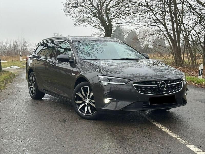 Gebraucht Opel Insignia Elegance 174 PS (127 kW) 2021 Braun Kombi