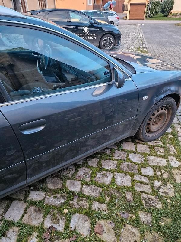 Gebraucht Audi A6 155 PS (114 kW) 2002 Grau Kombi