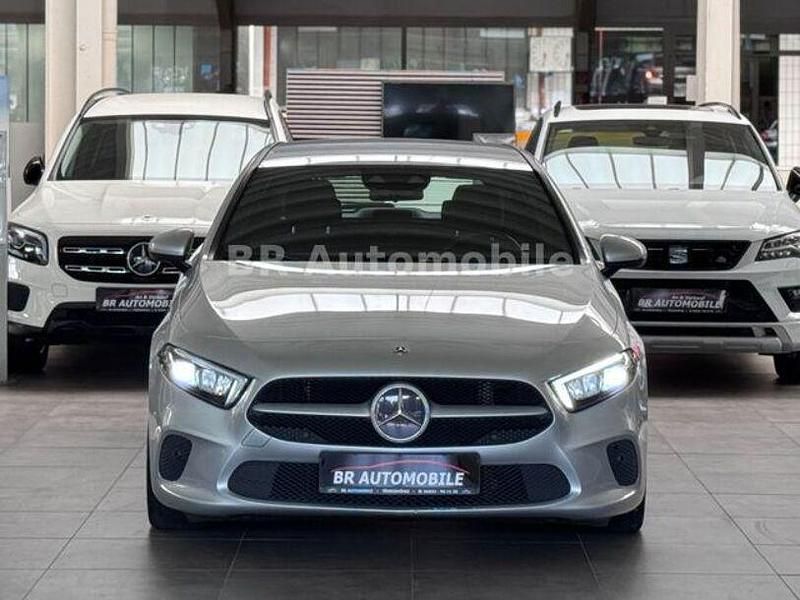 Gebraucht Mercedes A200 163 PS (119 kW) 2018 Iridiumsilber  metalliclack Limousine