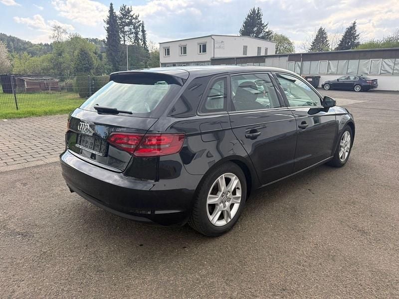 Używany Audi A3 Ambition 122 KM (89 kW) 2013 Czarny Kombi