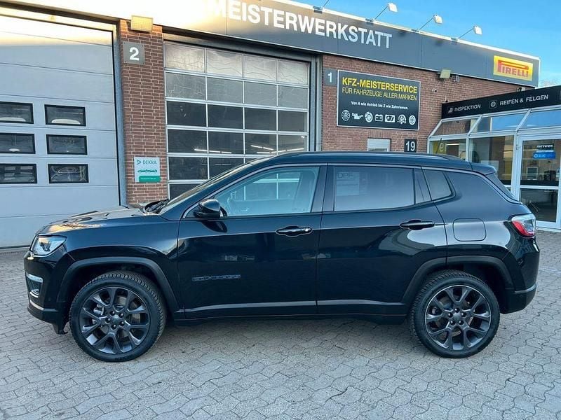 Gebraucht Jeep Compass 179 PS (131 kW) 2021 Schwarz SUV