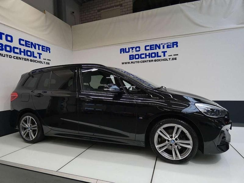 Gebraucht BMW 218 M Sport 140 PS (102 kW) 2021 Saphirschwarz Van / Kleinbus