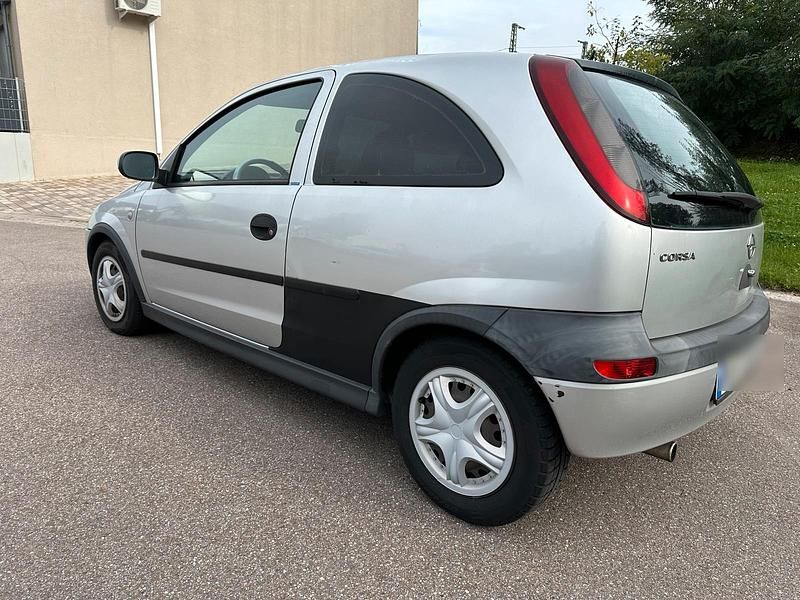 Gebraucht Opel Corsa 90 PS (66 kW) 2003 Silber Kleinwagen