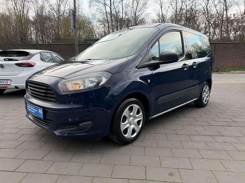 Gebraucht Ford Tourneo Courier Ambiente 101 PS (74 kW) 2017 Blazerblau Van / Kleinbus