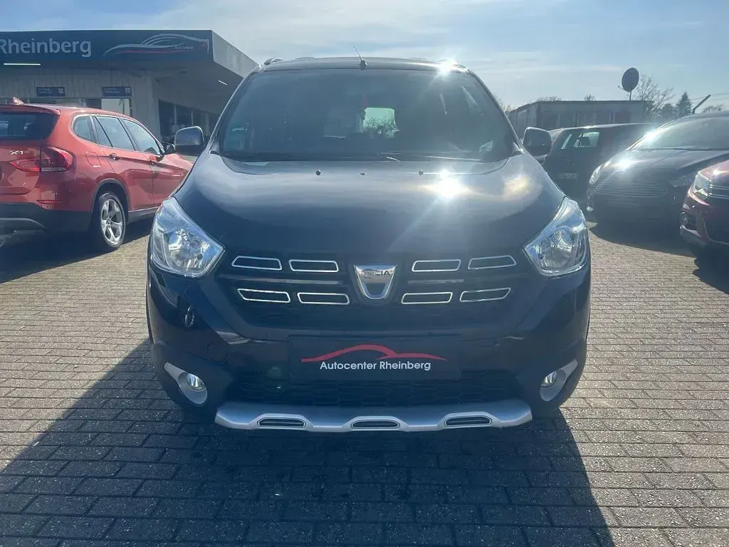 Gebraucht Dacia Lodgy Celebration 116 PS (85 kW) 2017 Schwarz Van / Kleinbus