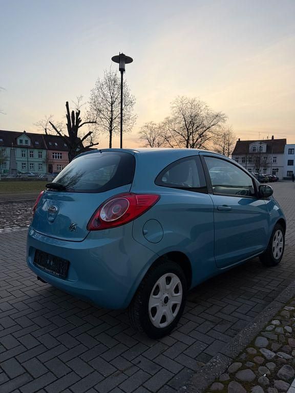 Gebraucht Ford Ka Trend 69 PS (50 kW) 2011 Blau Kleinwagen