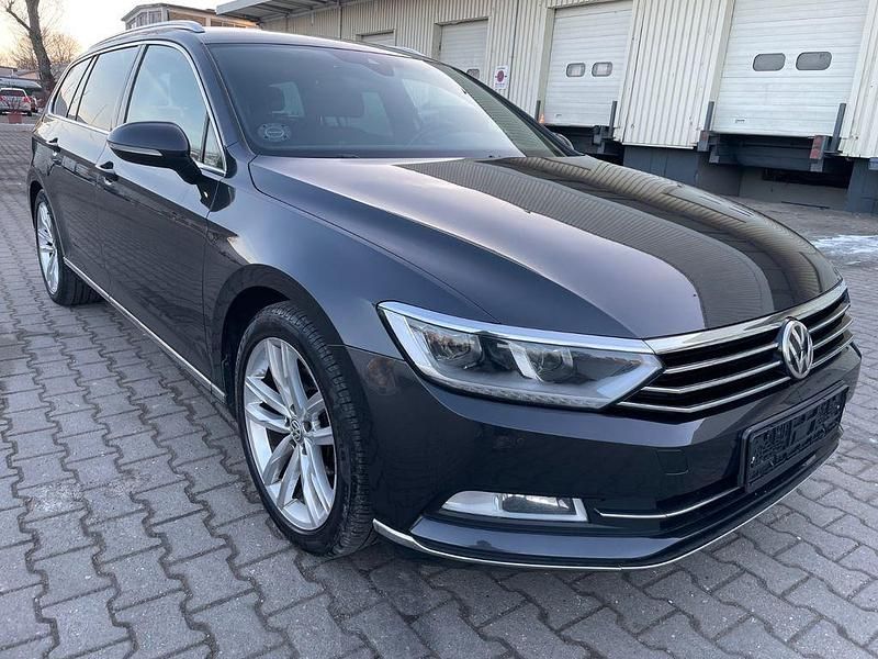Gebraucht VW Passat R-line 190 PS (139 kW) 2019 Grau Limousine