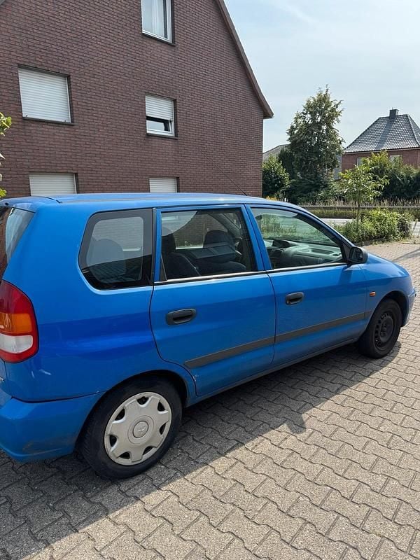 Second-hand Mitsubishi Space Star 83 CP (61 kW) 1999 Albastru Monovolum