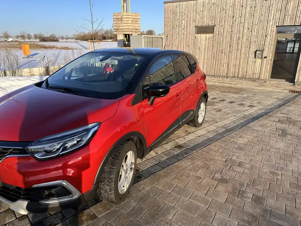 Gebraucht Renault Captur Collection 131 PS (96 kW) 2019 Rot SUV