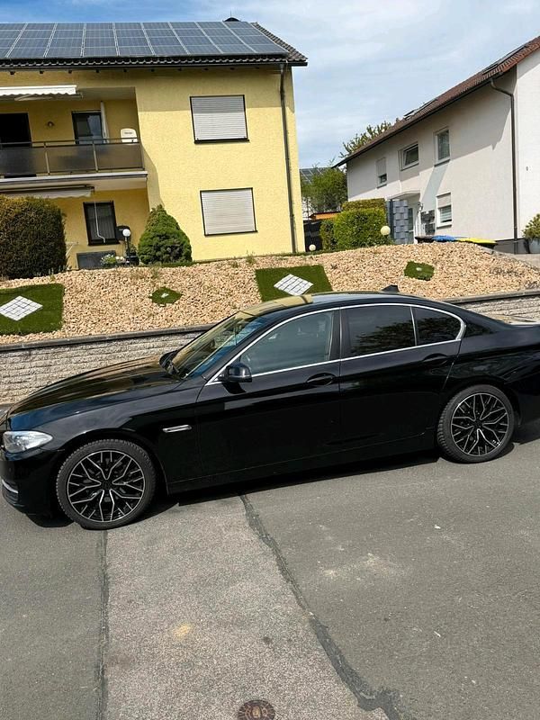 Gebraucht BMW 520 185 PS (136 kW) 2014 Schwarz Limousine