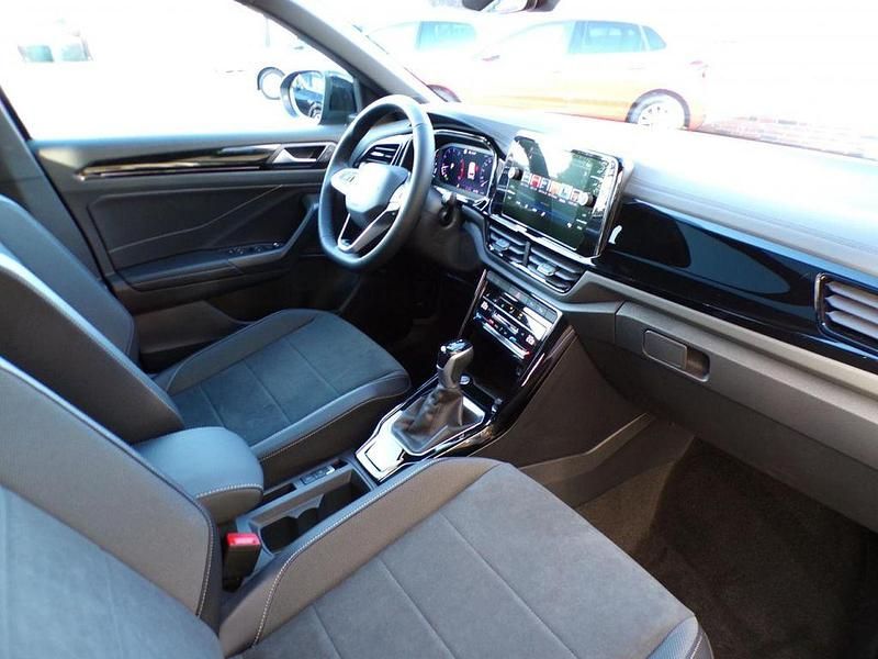 Neu VW T-Roc Style 150 PS (110 kW) 2025 Schwarz SUV