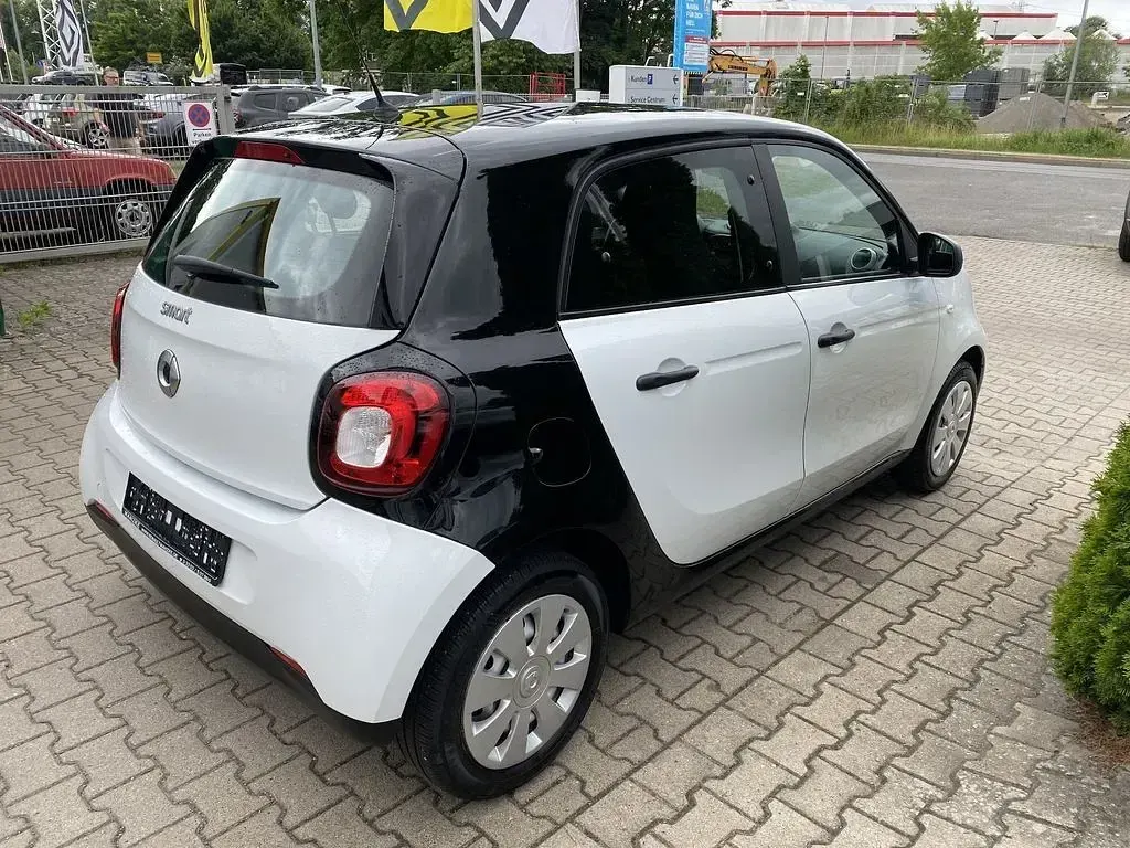 Gebraucht Smart ForFour 71 PS (52 kW) 2016 Weiß Kleinwagen