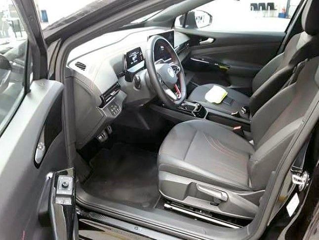 Gebraucht VW ID.5 GTX 250 kW (340 PS) 2025 Grenadillschwarz metallic SUV