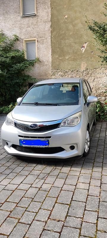 Silber Gebraucht 2011 Subaru Trezia Limousine | 3.450 € (Superpreis) - Bild 1/4