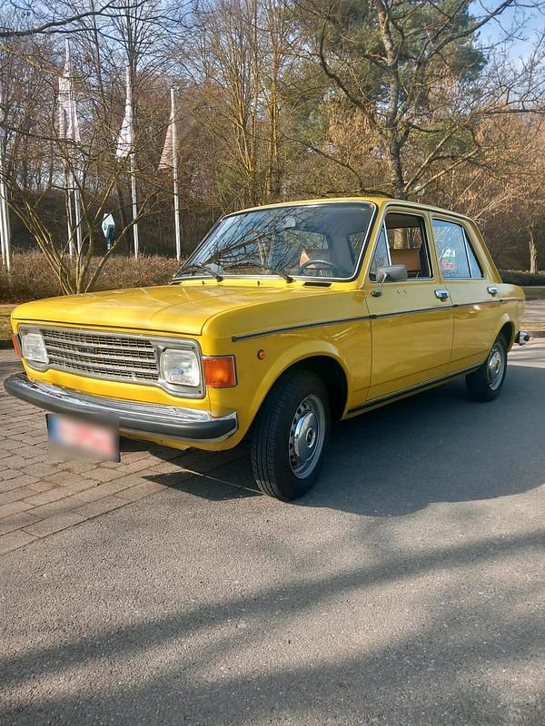 Gebraucht Fiat 128 55 PS (40 kW) 1976 Orange Limousine