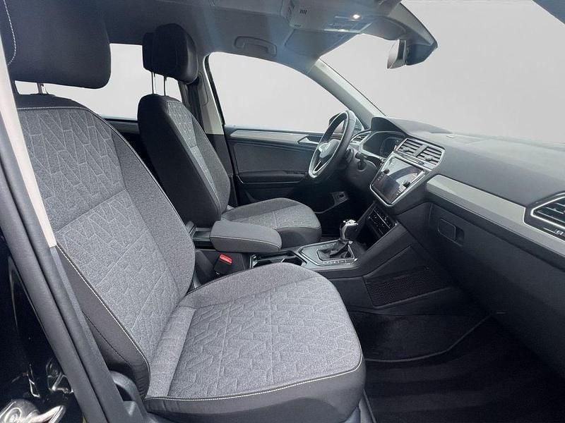 Gebraucht VW Tiguan Allspace Move 150 PS (110 kW) 2025 Schwarz SUV
