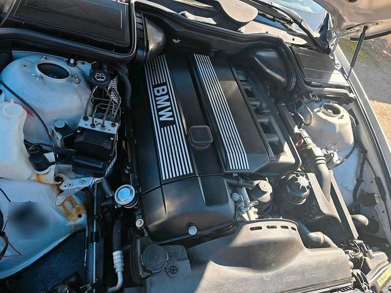 Second-hand BMW 520 170 CP (125 kW) 2001 Gri Berlinǎ