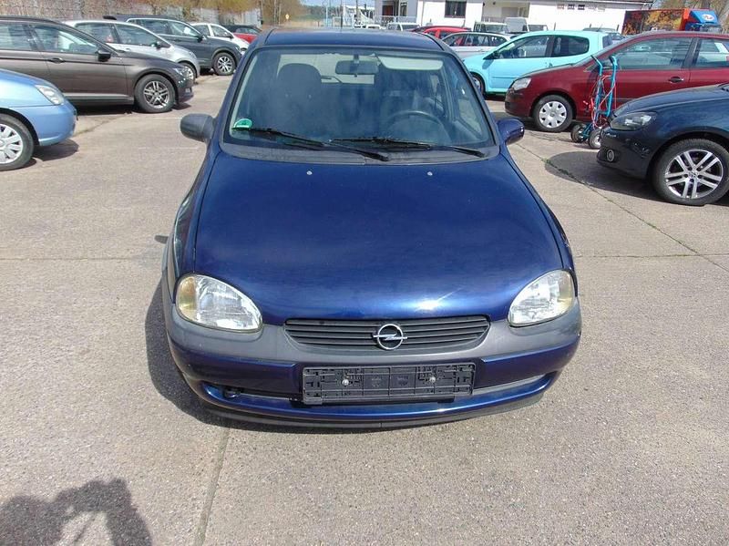 Gebraucht Opel Corsa Edition 65 PS (47 kW) 2000 Oceanblau Limousine