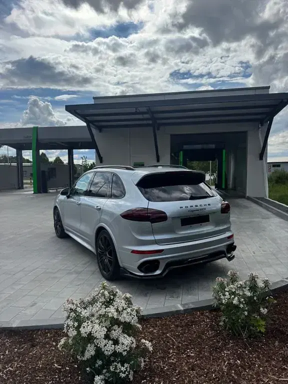 Gebraucht Porsche Cayenne GTS 441 PS (324 kW) 2016 Silber SUV