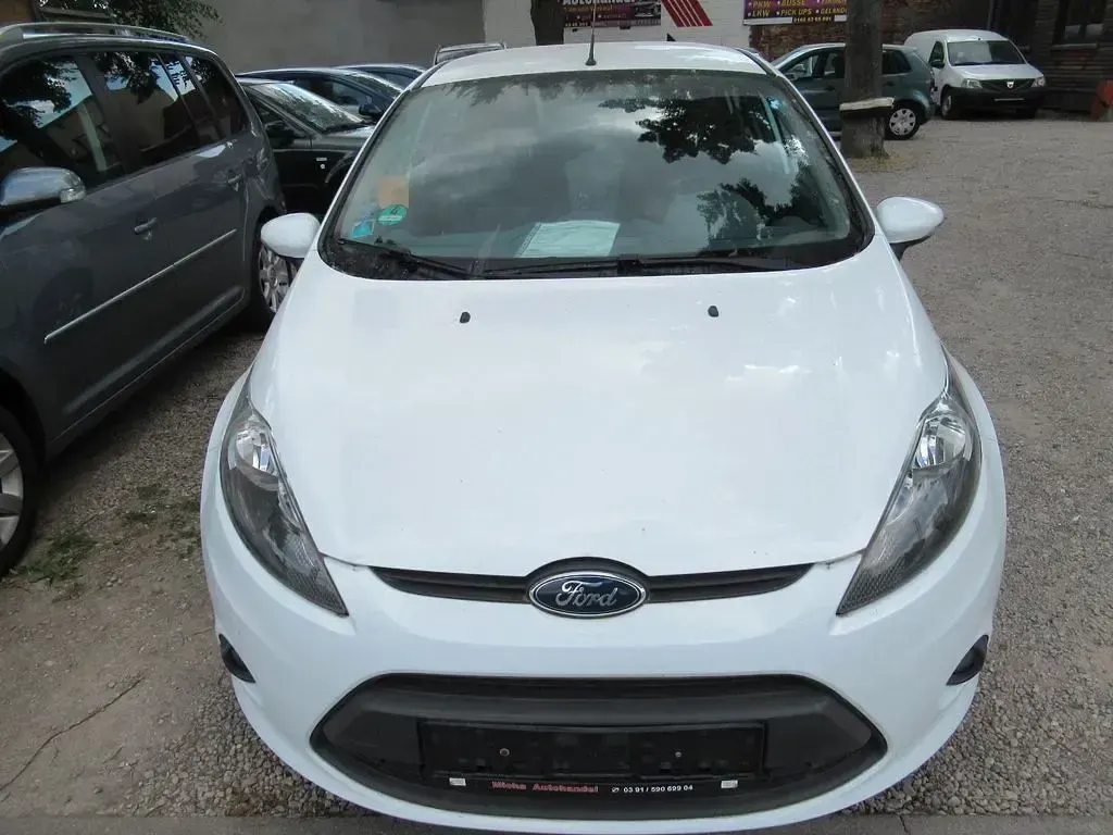 Gebraucht Ford Fiesta Trend 82 PS (60 kW) 2011 Limousine