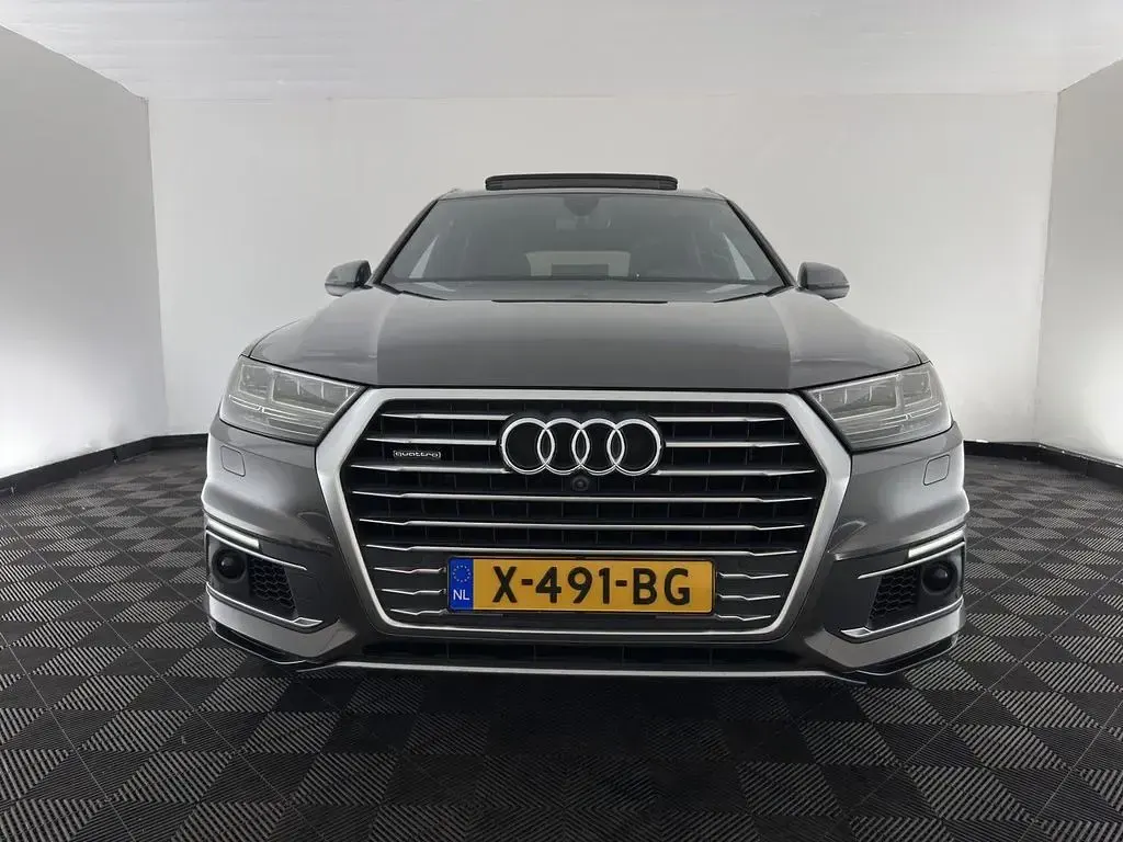 Gebraucht Audi Q7 Sport 374 PS (275 kW) 2018 Grau SUV