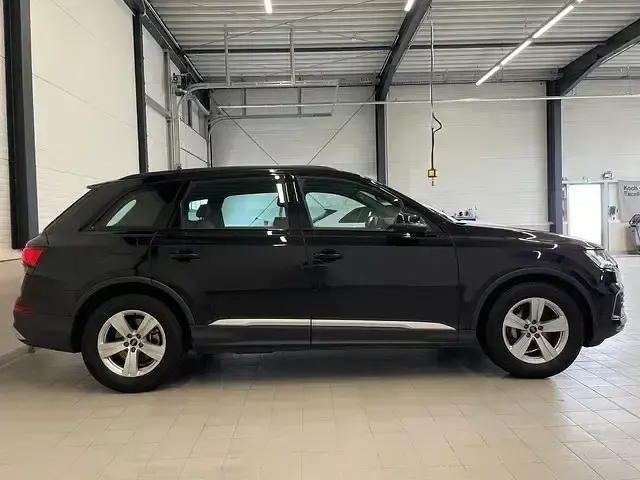 Gebraucht Audi Q7 Design 286 PS (210 kW) 2021 Orcaschwarz metallic SUV