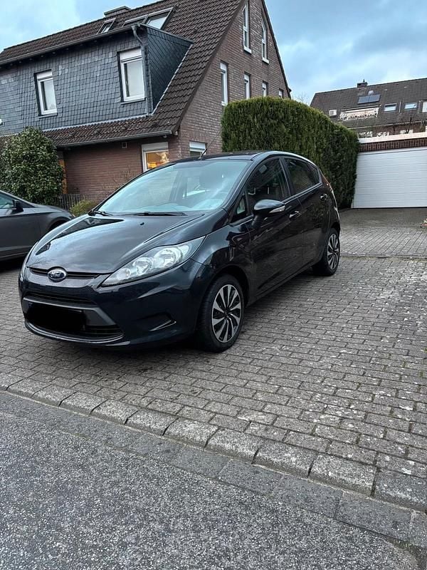 Gebraucht Ford Fiesta Trend 82 PS (60 kW) 2011 Schwarz Kleinwagen