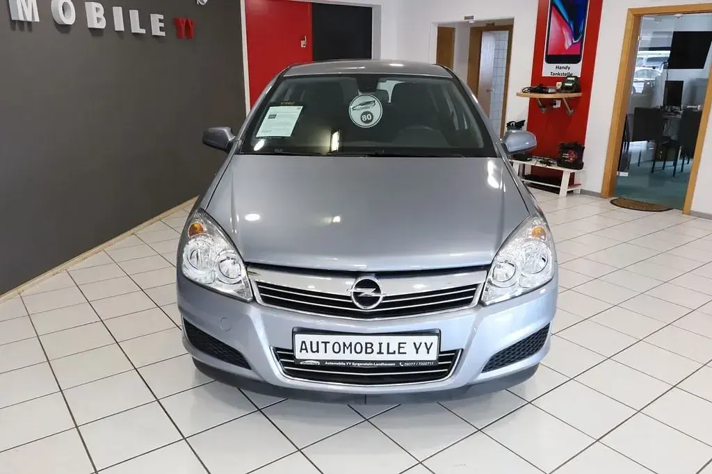 Gebraucht Opel Astra Edition 90 PS (66 kW) 2007 Silber Limousine