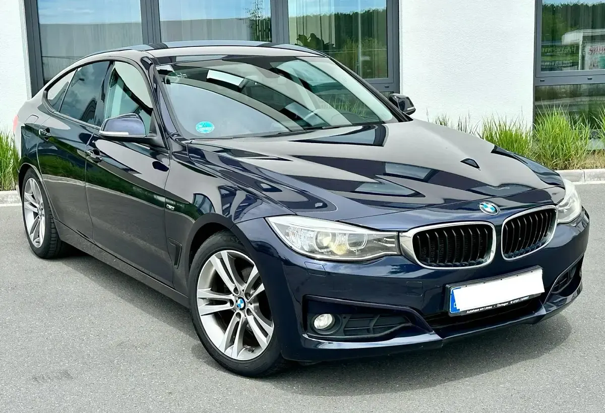 Gebraucht BMW 320 Gran Turismo 184 PS (135 kW) 2013 Blau Limousine