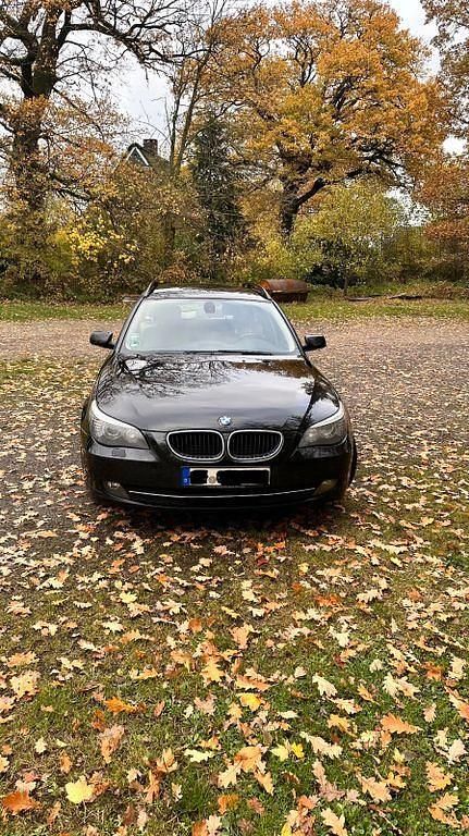 Schwarz Gebraucht 2007 BMW 520 Kombi | 2.750 € (Etwas zu teuer) - Bild 1/4