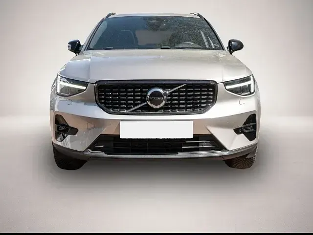 Gebraucht Volvo XC40 Plus 163 PS (119 kW) 2023 Grau SUV