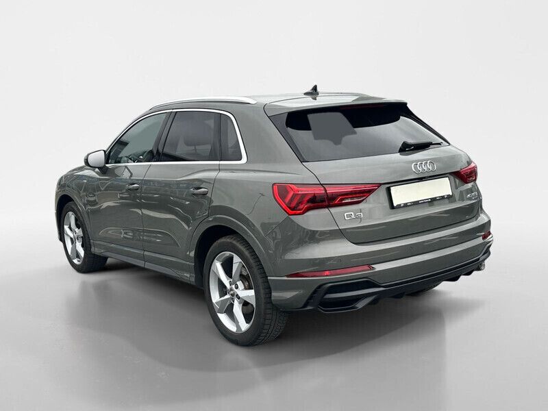 Gebraucht Audi Q3 S-Line 190 PS (139 kW) 2019 Chronosgrau (metallic) SUV