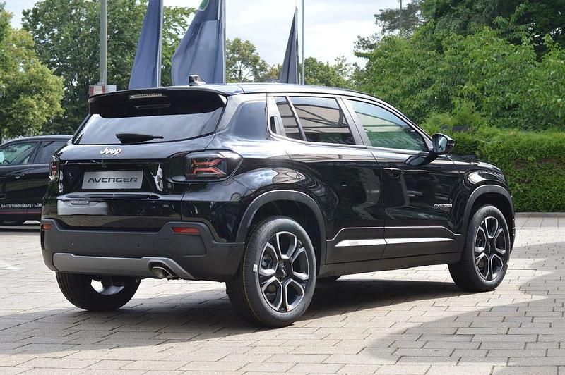 Gebraucht Jeep Avenger Summit 110 PS (80 kW) 2025 Schwarz SUV