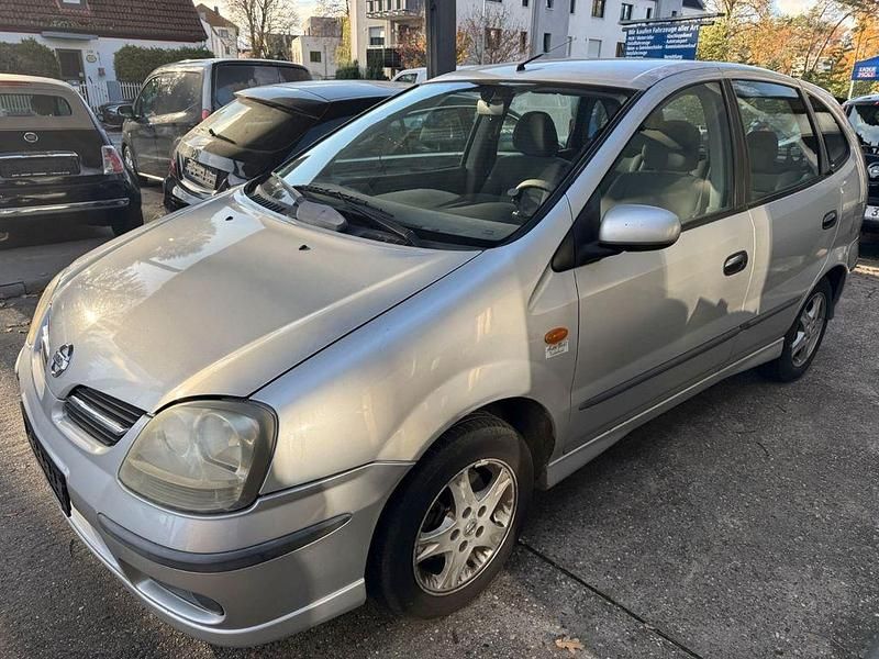 Silber Gebraucht 2004 Nissan Almera Tino Van / Kleinbus | 850 € (Guter Preis) - Bild 1/4