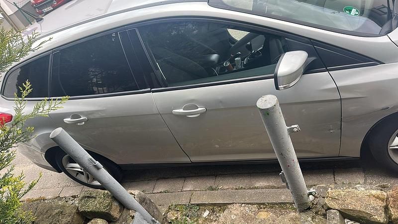 Gebraucht Ford Focus 150 PS (110 kW) 2016 Silber Kombi