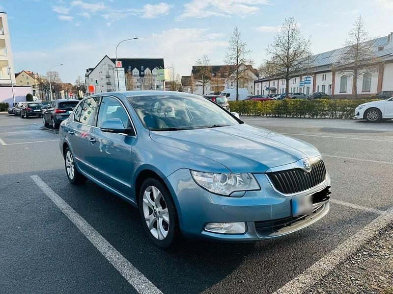 Gebraucht Skoda Superb 160 PS (117 kW) 2008 Blau Limousine
