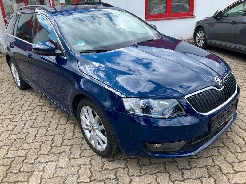 Blau Gebraucht 2016 Skoda Octavia Style Kombi | 9.188 € (Guter Preis) - Bild 1/4