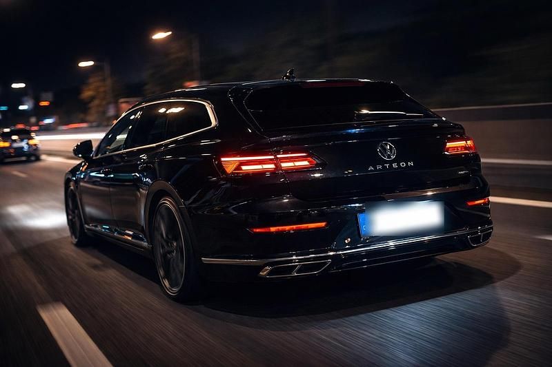 Gebraucht VW Arteon R-line 200 PS (147 kW) 2022 Schwarz Limousine