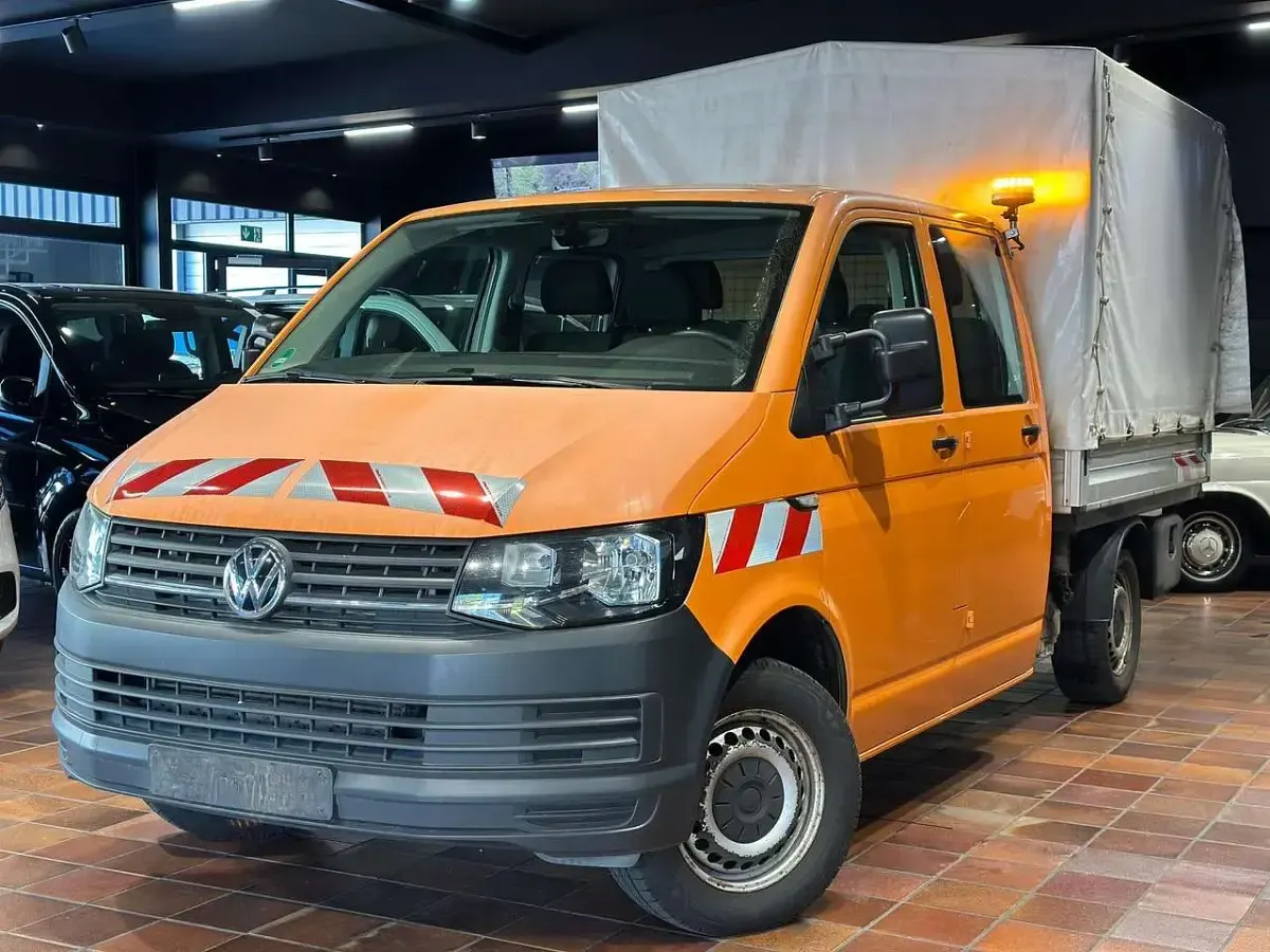 Usata VW Transporter 150 CV (110 kW) 2016 Arancione Furgone