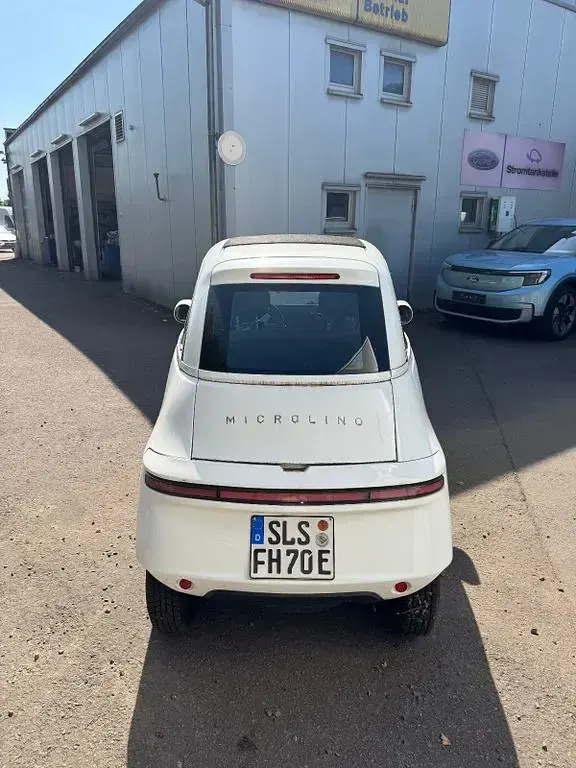 Gebraucht Micro Microlino 13 kW (18 PS) 2024 Weiß Kleinwagen