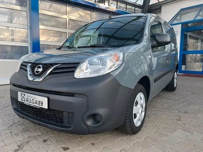 Grau Gebraucht 2020 Nissan NV250 Van | 17.300 € - Bild 1/1